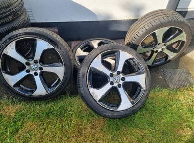 Genuine mk7 golf GTI/Michelin pilot sport 5 x2 Pirelli P7 x2 tyres