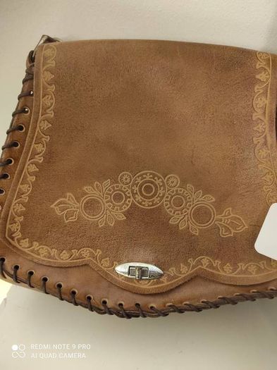 Vintage leather bag