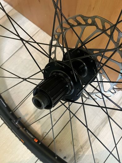Giant sx2 with tyres and rotors