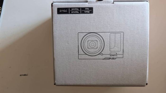 Brand New Lumix Tz99 Compact Camera with  Free 64gb SD Card