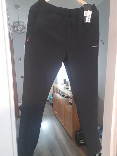 New closure London bottoms medium