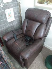 Electric Leather Lazy Boy Recliner