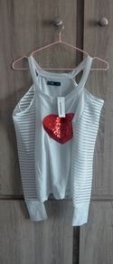 Cold shoulder top size fits s s-m