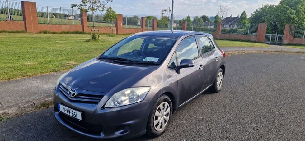 2011 Toyota Auris 1.4 diesel tax and new nct