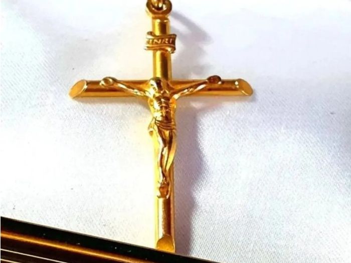 Vintage Hallmarked 9ct Gold Crucifix