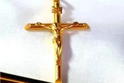 Vintage Hallmarked 9ct Gold Crucifix