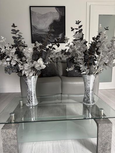 vase and artificial flowers from the range
