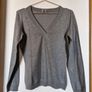 Two light v-neck jumpers from Camaieu grey & brown marl slim fit size. S/M Image 4