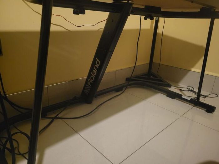 Roland G8 Fantom Keyboard and Accessories