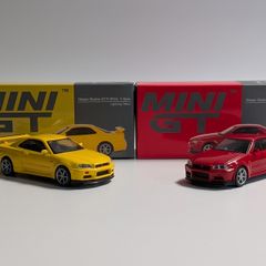 2x Mini GT Skyline R34 GTR