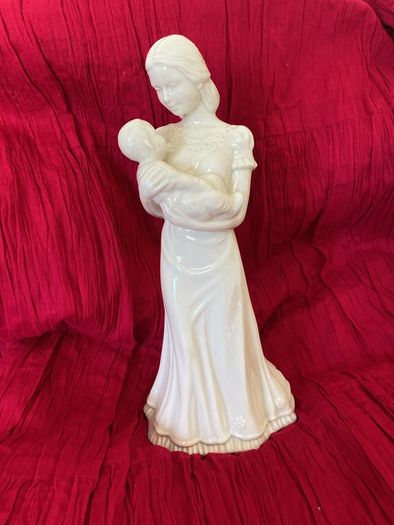 Lennox Mother and Child Figurine