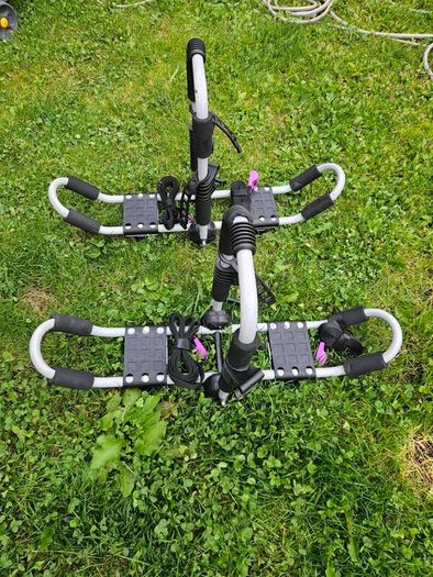 2x Single Kayaks (Sit-on + Sit-in) + 2 Paddles, Spraydeck, Buoyancy Bags, Pump & Universal 2-Kayak Roof Rack