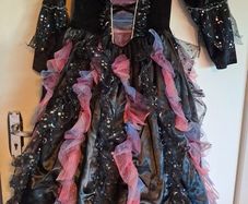 witches costume age 7-8