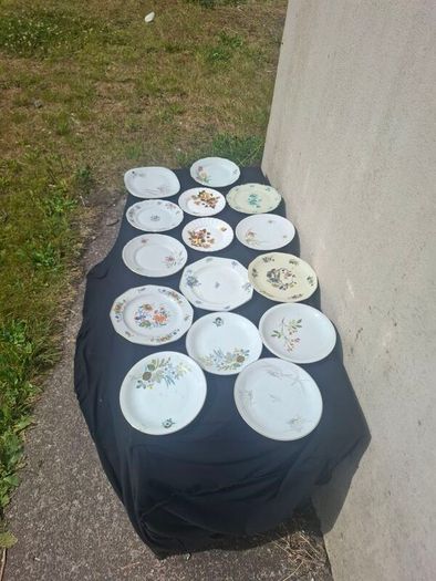 15 china side plates postage possible