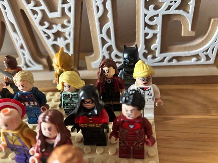 Marvel & DC Minifigures