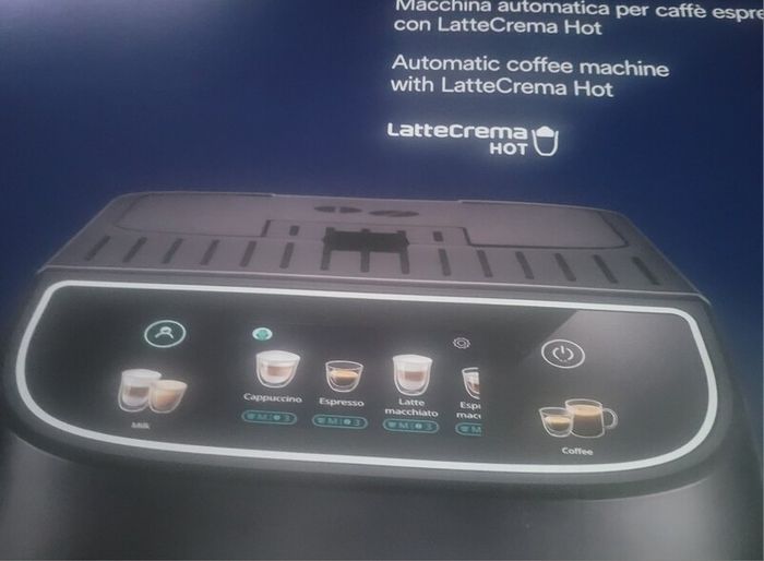 Bean to cup coffee machine