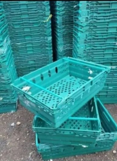 storage stacking crates / boxes/ baskets   1e each