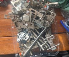 hinges and handles for kitchen cabinets