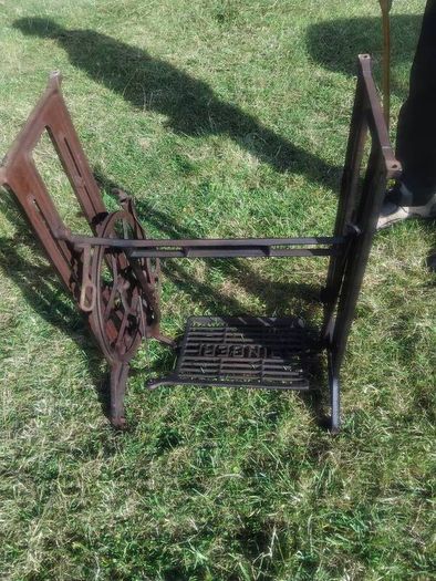 singer sewing machine base