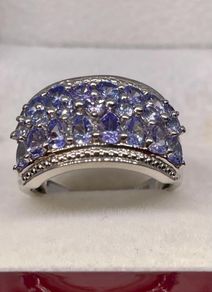Sterling silver ring with Tanzanite