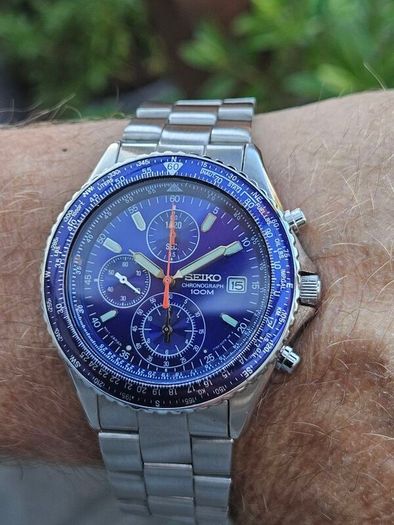 Watch Seiko Pilot Chronograph.