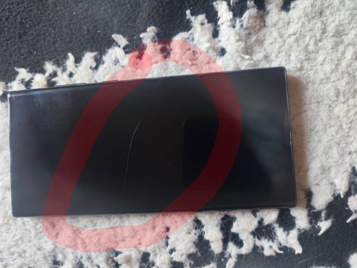 Samsung s22 ultra 256 gb good condition, but screen broken! See the  picture!open network  dual sim