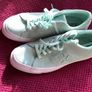 Ladies all stars converse size 6 now reduced Image 2