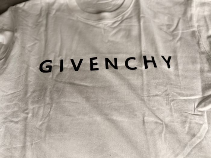 Givenchy Tshirt