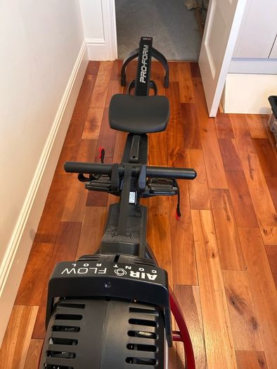 Rower - ProForm R600 -Great Condition.
