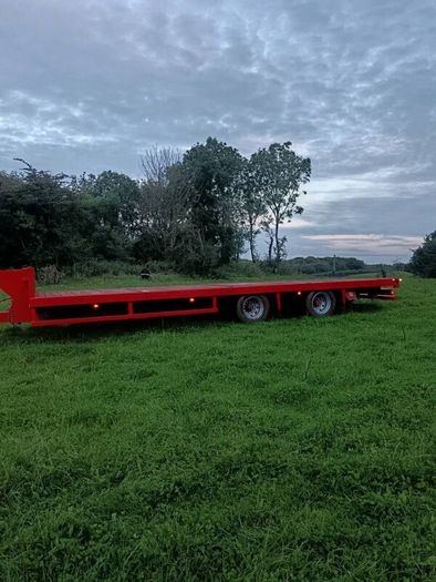 35ft bale/flat trailer
