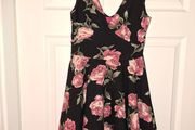 Beautiful Boohoo mini dress with roses, like NEW,  size 8