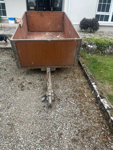 Car trailer