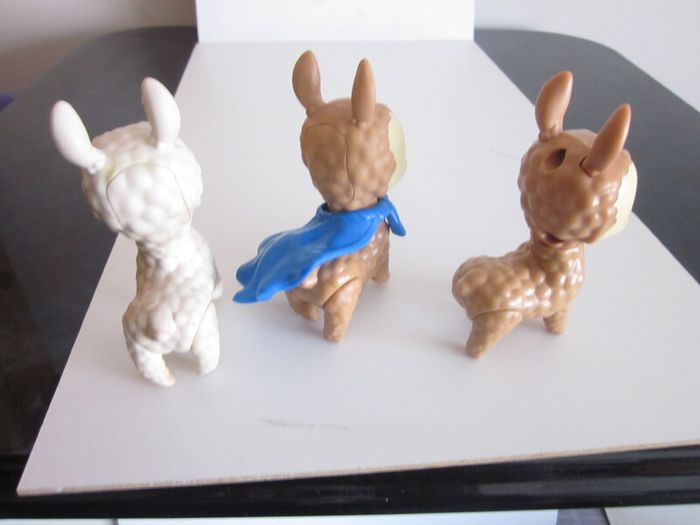 Three Jakks Who is Your Llama Toy Figures