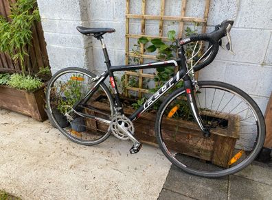 Felt Superlite 54cm 700x25c wheels double breaks 18 speed