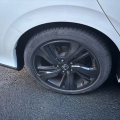 Honda civic 17" stock alloy wheels lightly scuffed in places but very useable I have 3