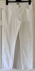 Size 14 Ladies White Cotton Jeans by Via Appia