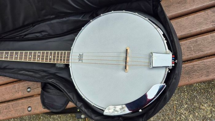 Irish Tenor Banjo