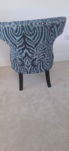 Accent chair