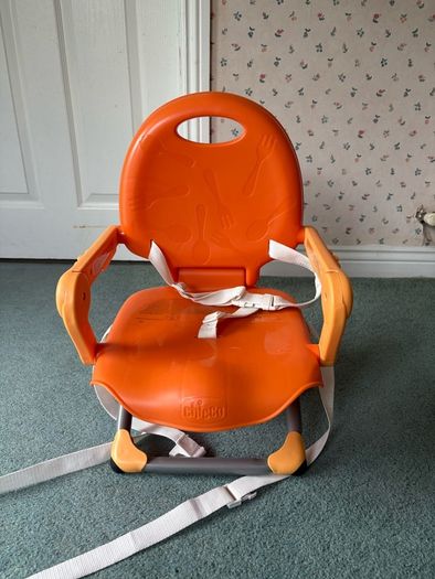 Portable baby chair