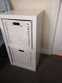 Storages Unit with Baskets