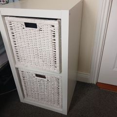 Storages Unit with Baskets