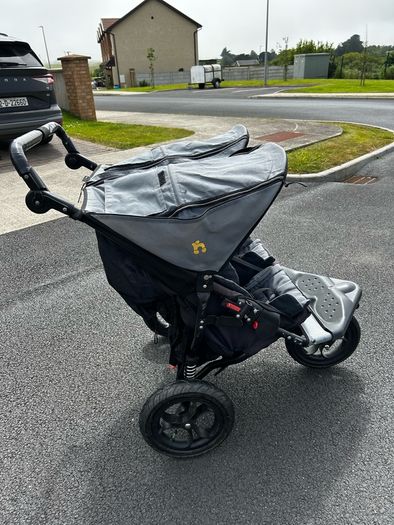 Out n About Double buggy