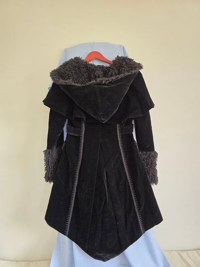 Punk Rave Black Velvet Gothic Hooded Cape Coat Faux Fur - Size M (Excellent Condition)