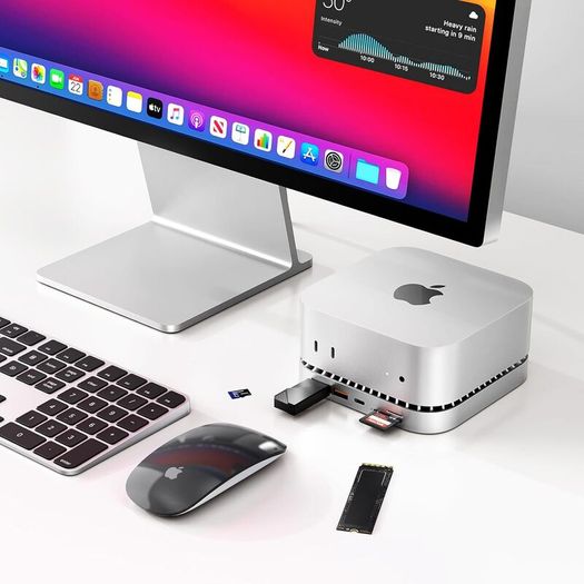 NVMe SSD Enclosure & USB-C Hub
