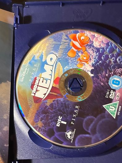 LIKE NEW Finding Nemo Collectors Edition 2 Disc Walt Disney Pixar Film DVD