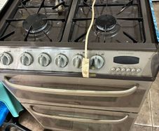 gas hob and oven