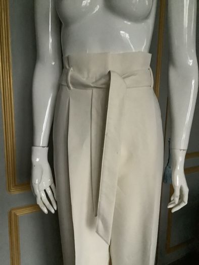 Zara high waisted trousers, new, size M
