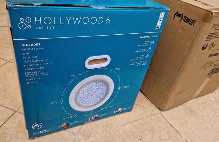 Brand New Bestway Lay-Z-Spa Hollywood Luxe