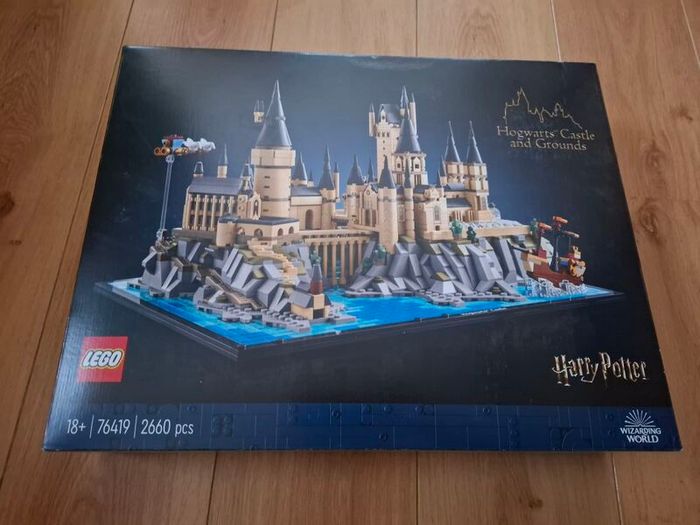 LEGO Harry Potter 76419 Hogwarts Castle and Grounds