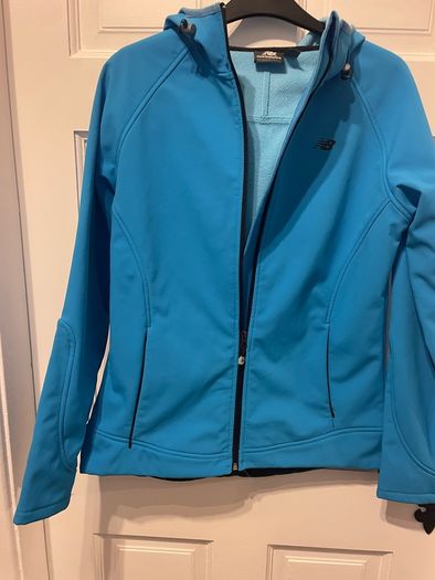 jacket new balance sportwear jacket size medium
